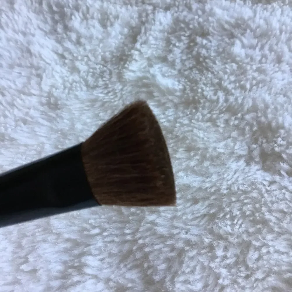Bobbi Brown Eye Shader Brush-Old Version Style